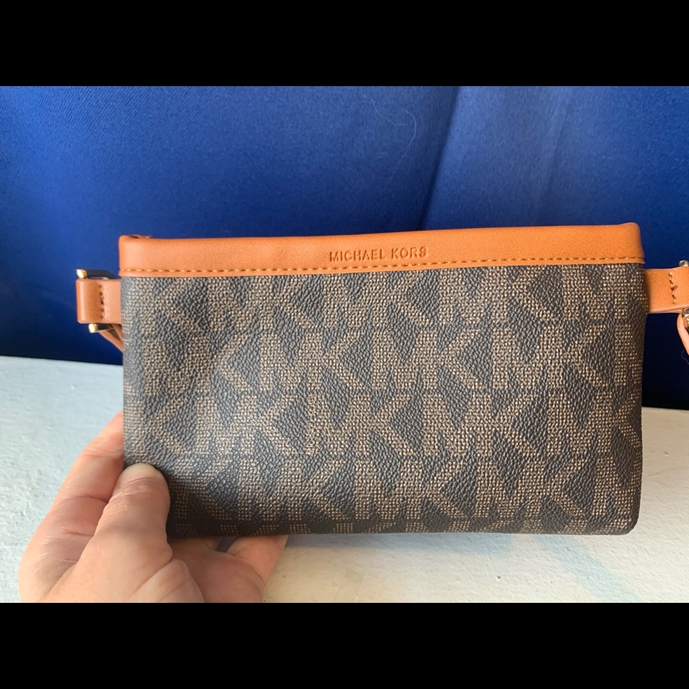 Michael kors leather waist bag wallet pouch